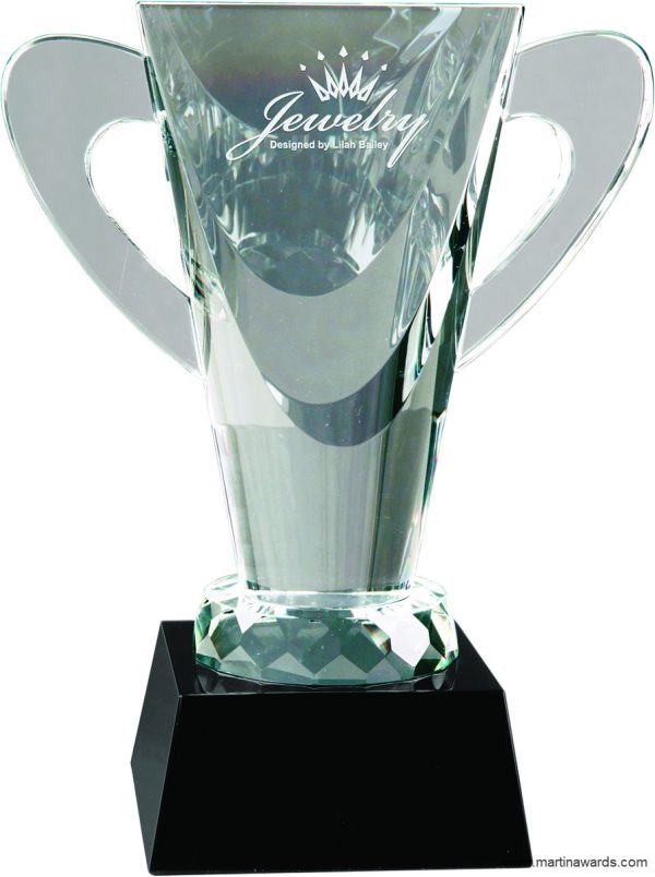 Crystal cup with Wedge and glass handles