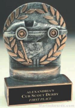 Pinewood Derby Wreath Resin Trophy 1
